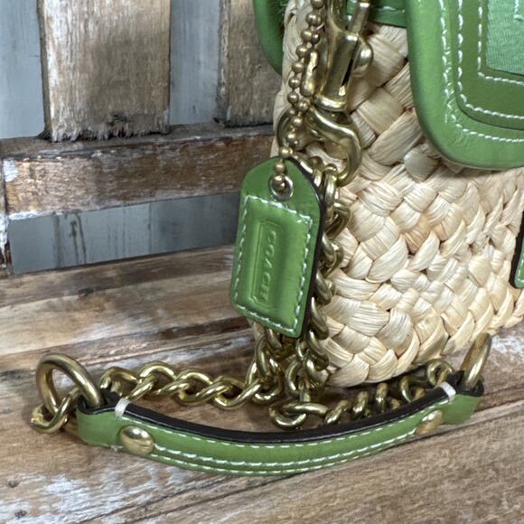 Coach Straw Leather Green Wristlet Clutch With Turnlock And Chain - Picture 5 of 14